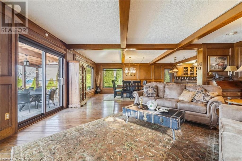 7 LAKEGATE Drive