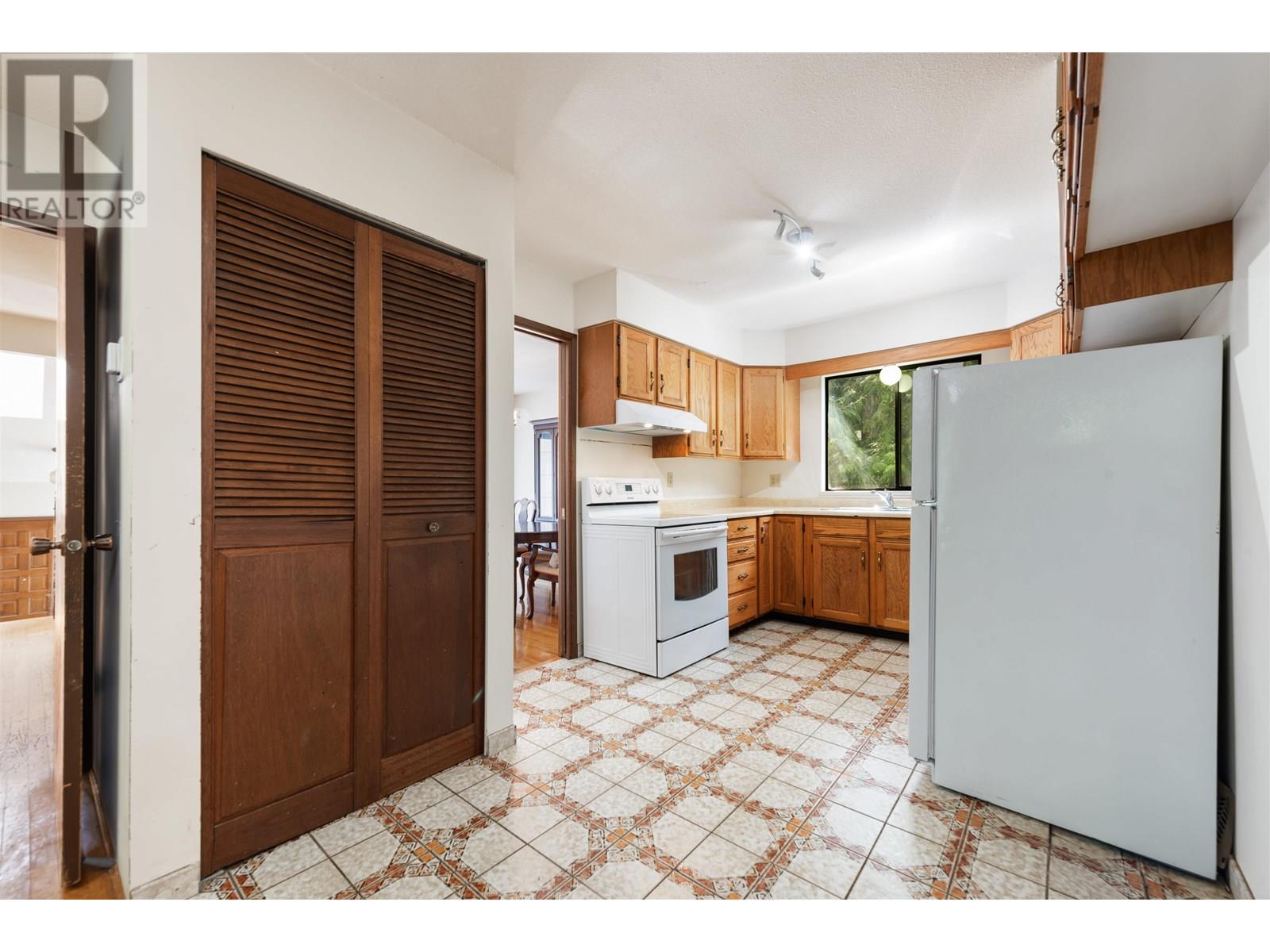 5283 NANCY GREENE WAY