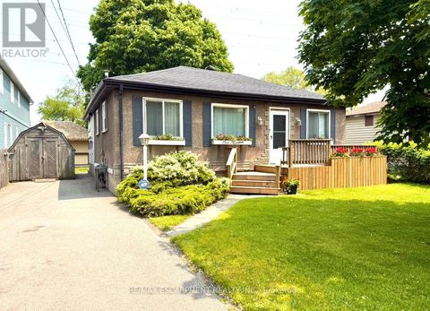 115 BEACH BOULEVARD Hamilton (Hamilton Beach) ON L8H6V8