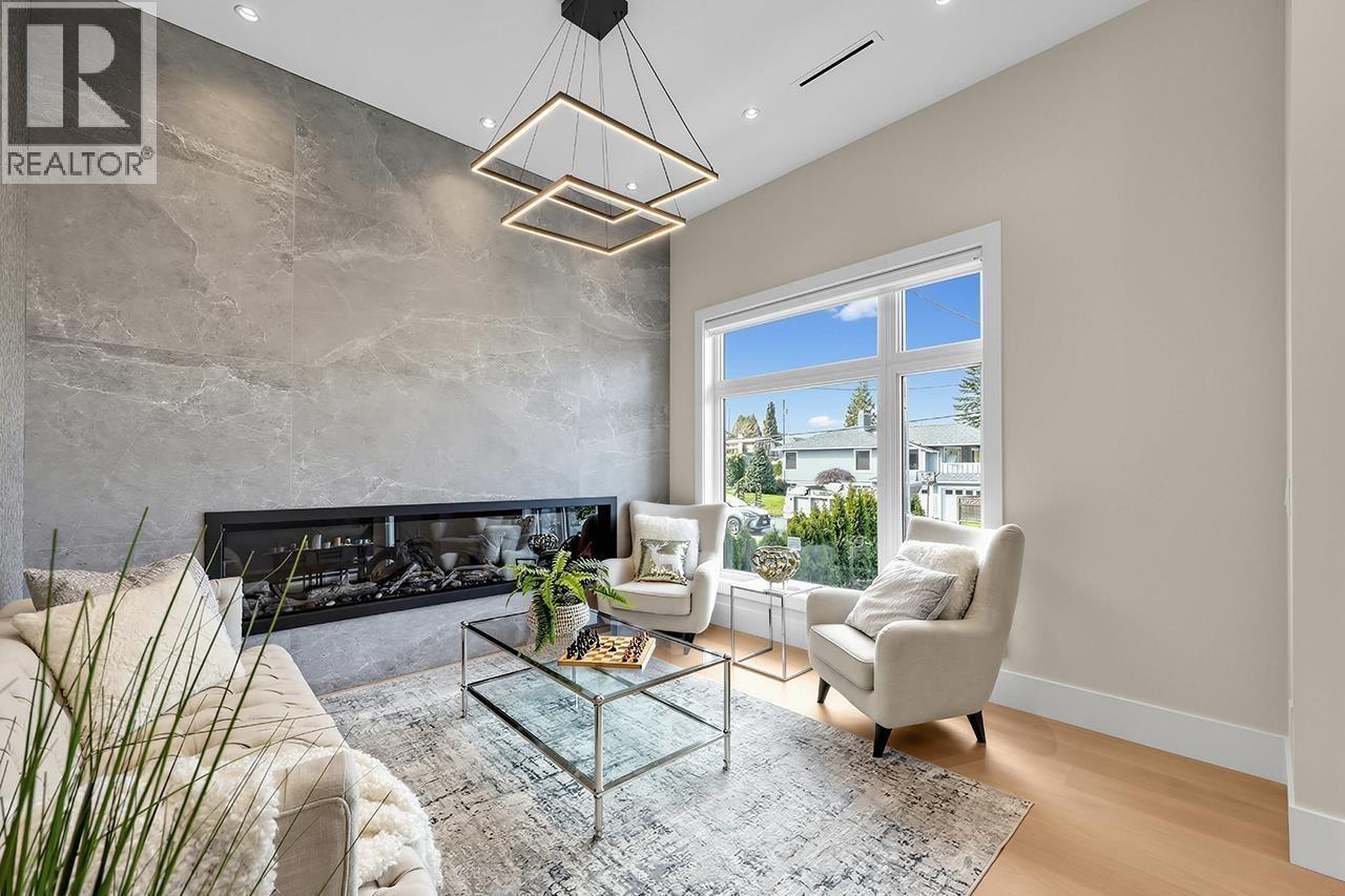 821 PROSPECT STREET