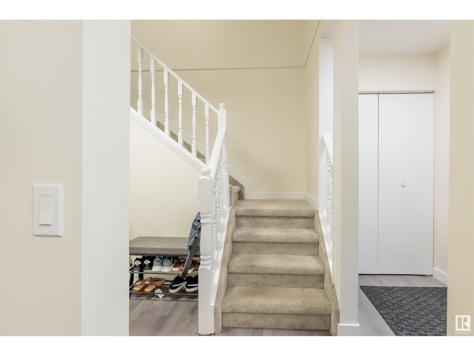 1710 37 ST NW