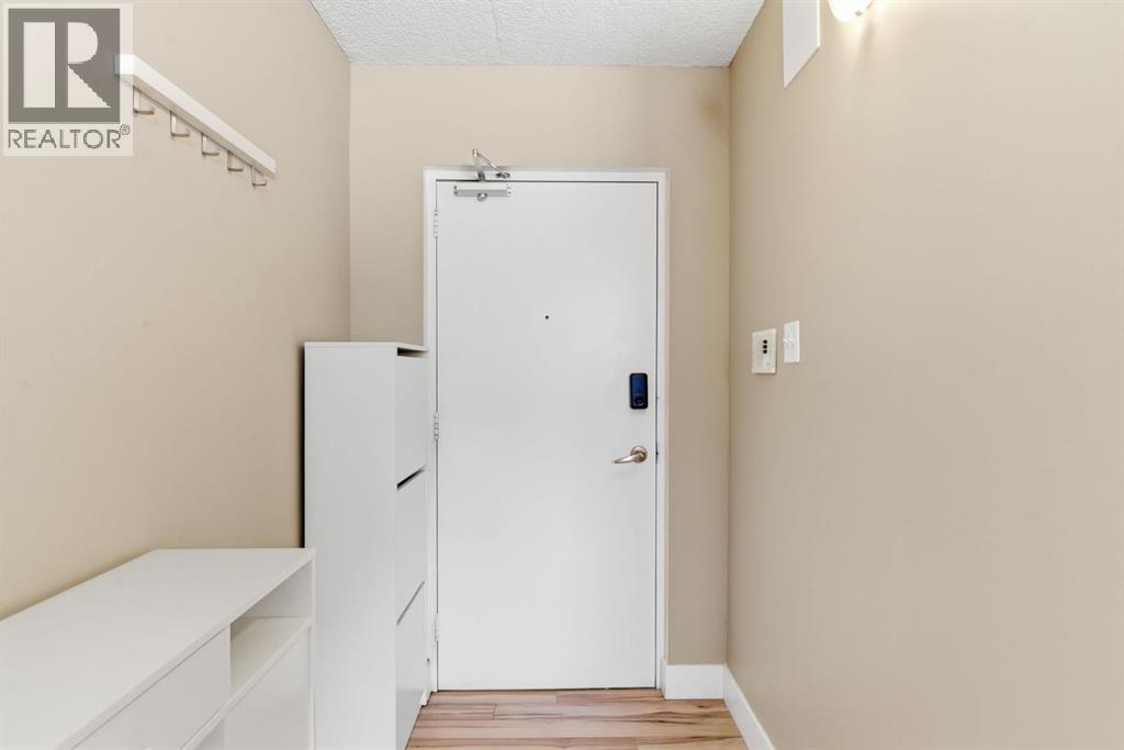 103, 315 9A Street NW