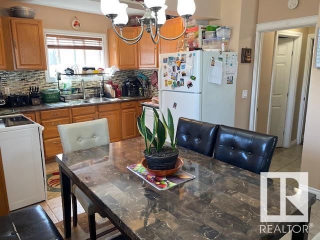 12007 87 ST NW