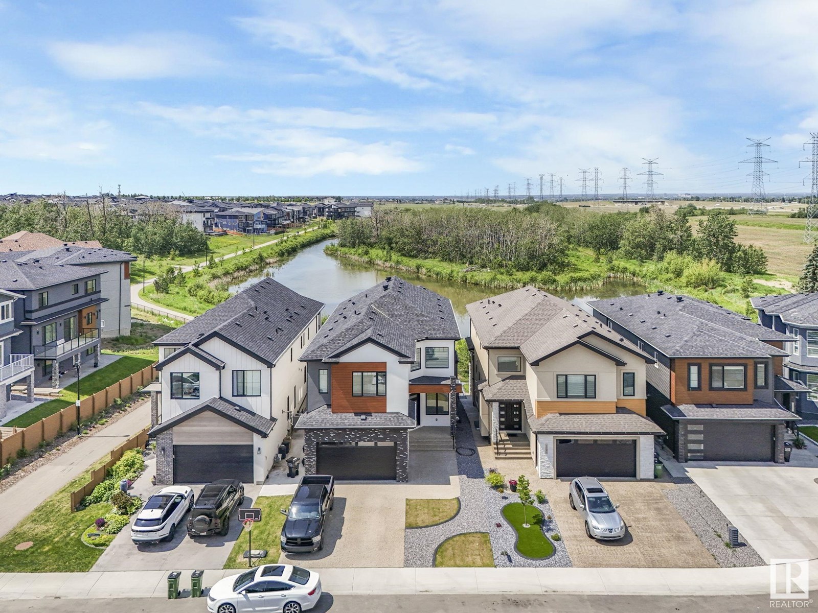 120 38 ST SW SW