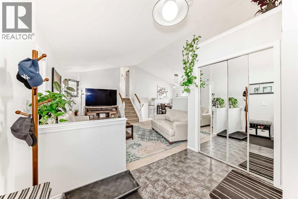 241 Los Alamos Place NE