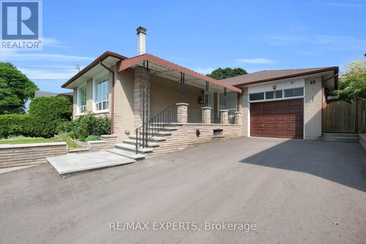 4 FLETCHER PLACE