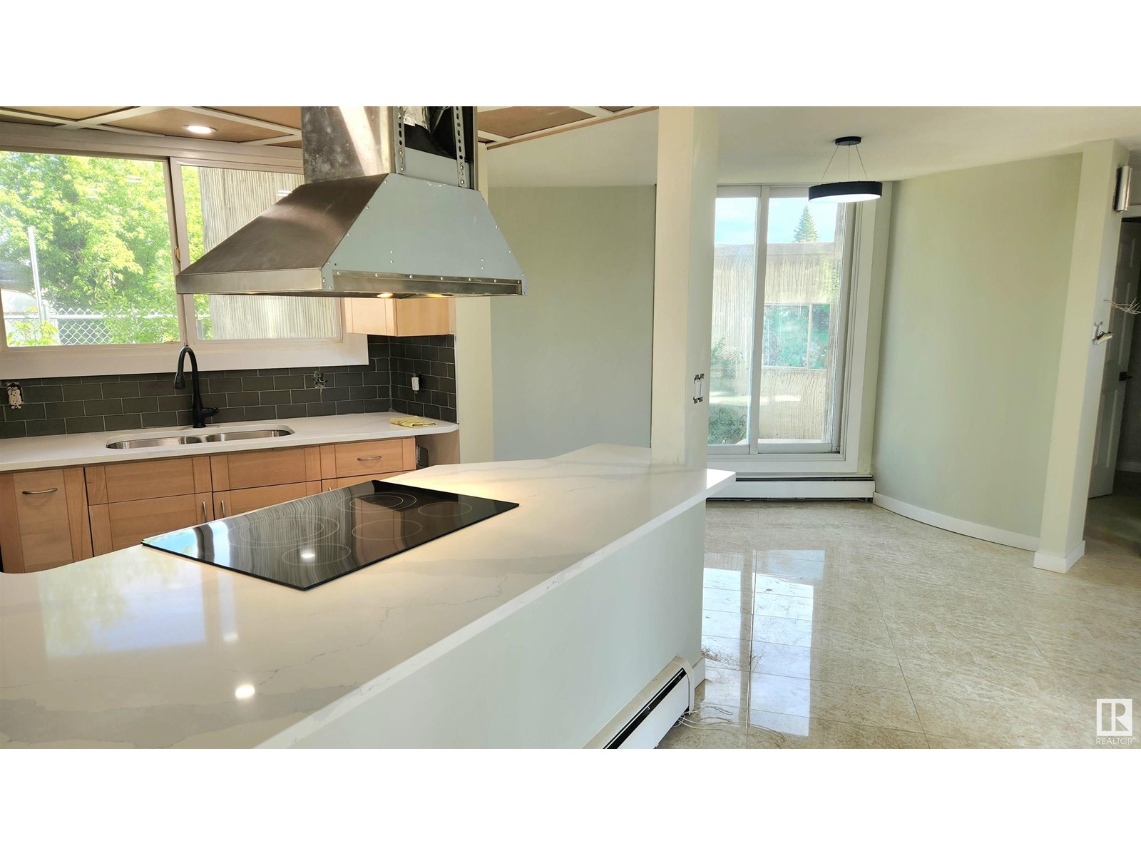 9535 147 AV NW
