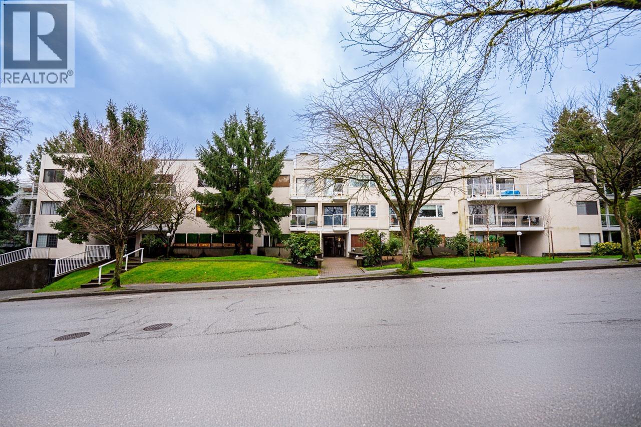 318 830 E 7TH AVENUE