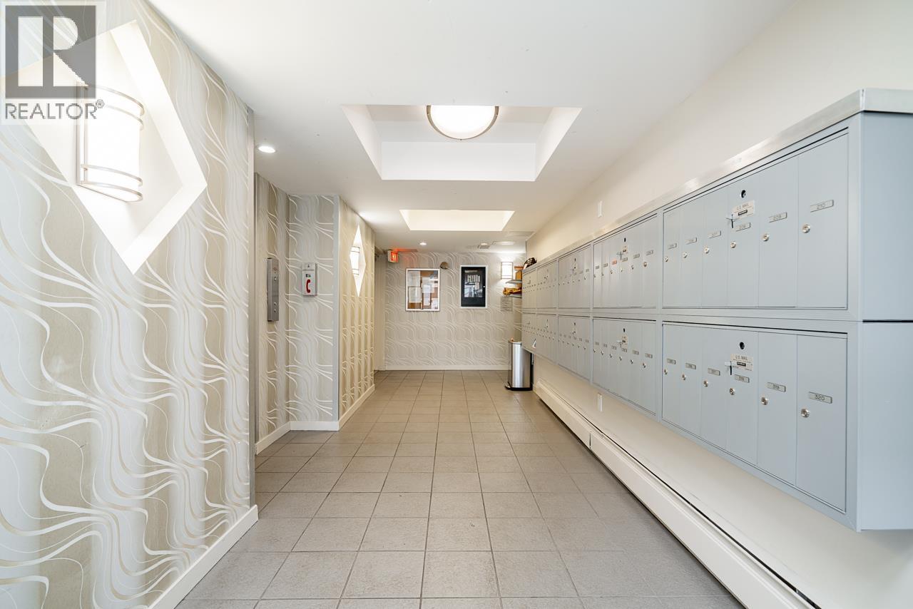 318 830 E 7TH AVENUE