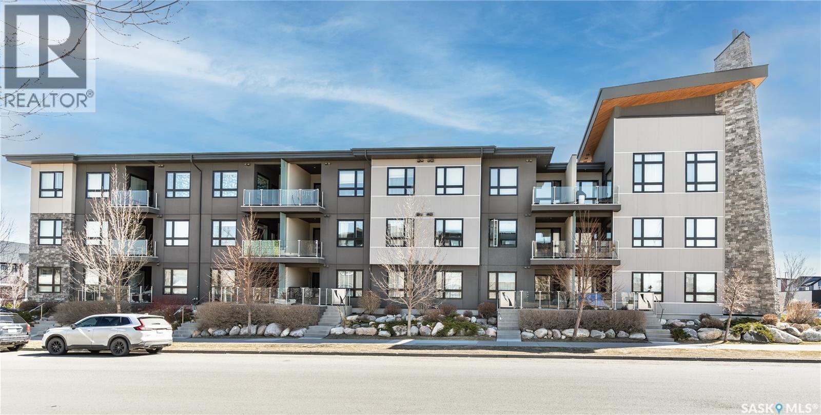 122 223 Evergreen SQUARE