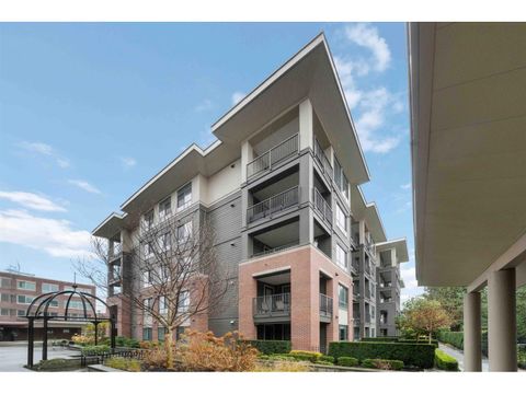 401 33540 MAYFAIR AVENUE Abbotsford BC V2S0J3