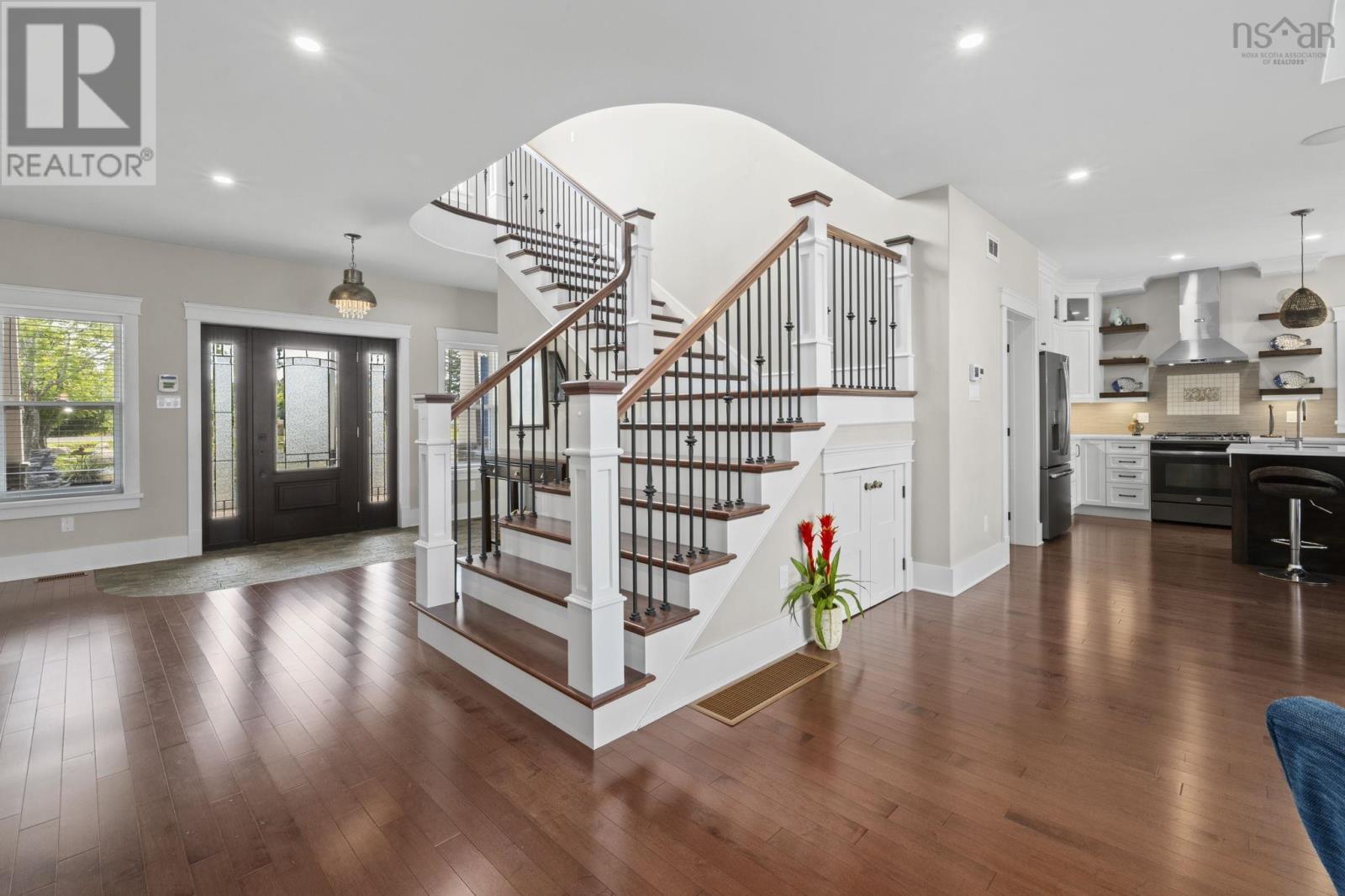 91 Driftwood Court