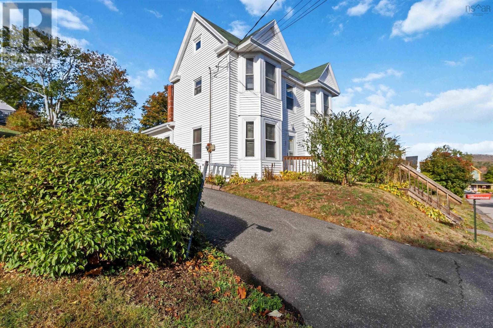 Photo 1 of 50 — 191 Second Avenue, Digby, NS B0V1A0