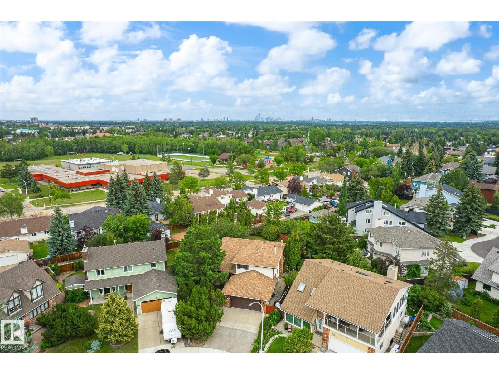 17524 55 AV NW