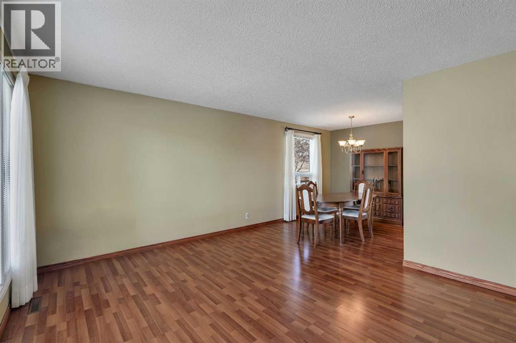 212 Westwood Drive SW