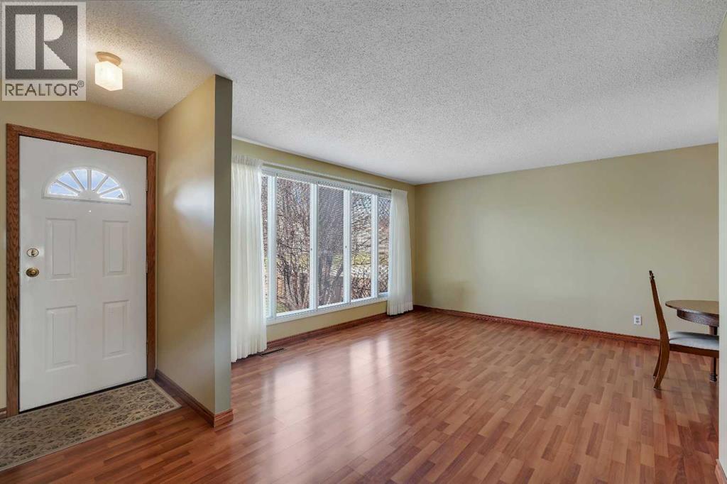 212 Westwood Drive SW