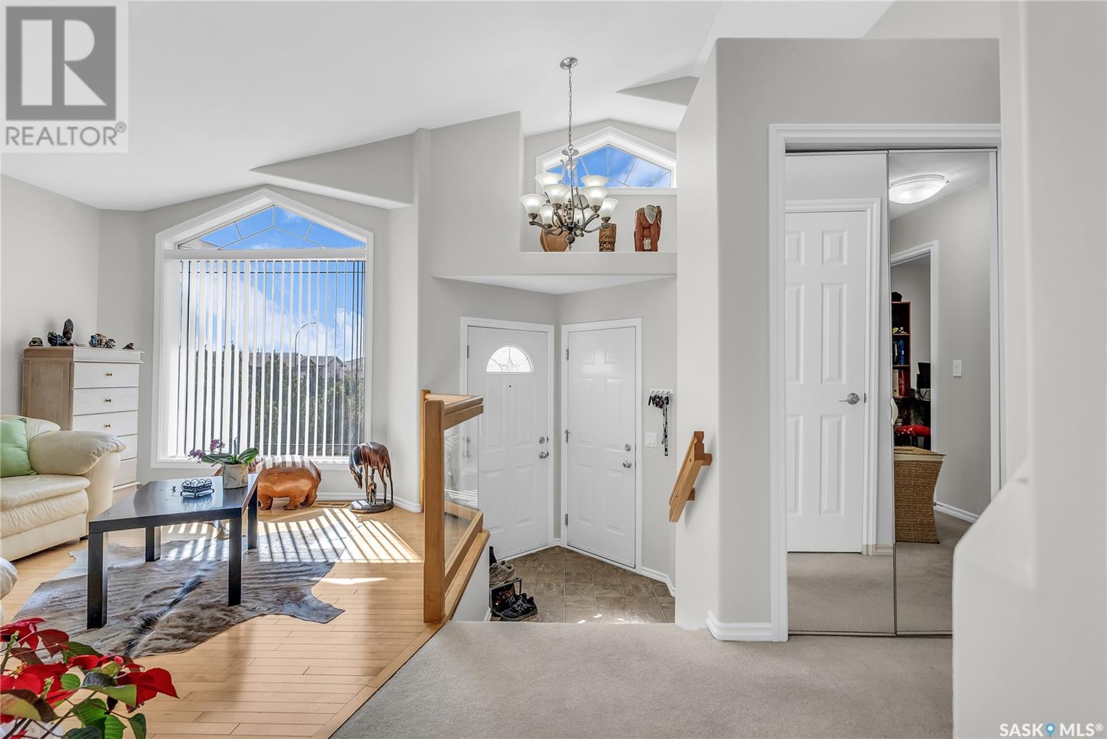520 Crystal CRESCENT