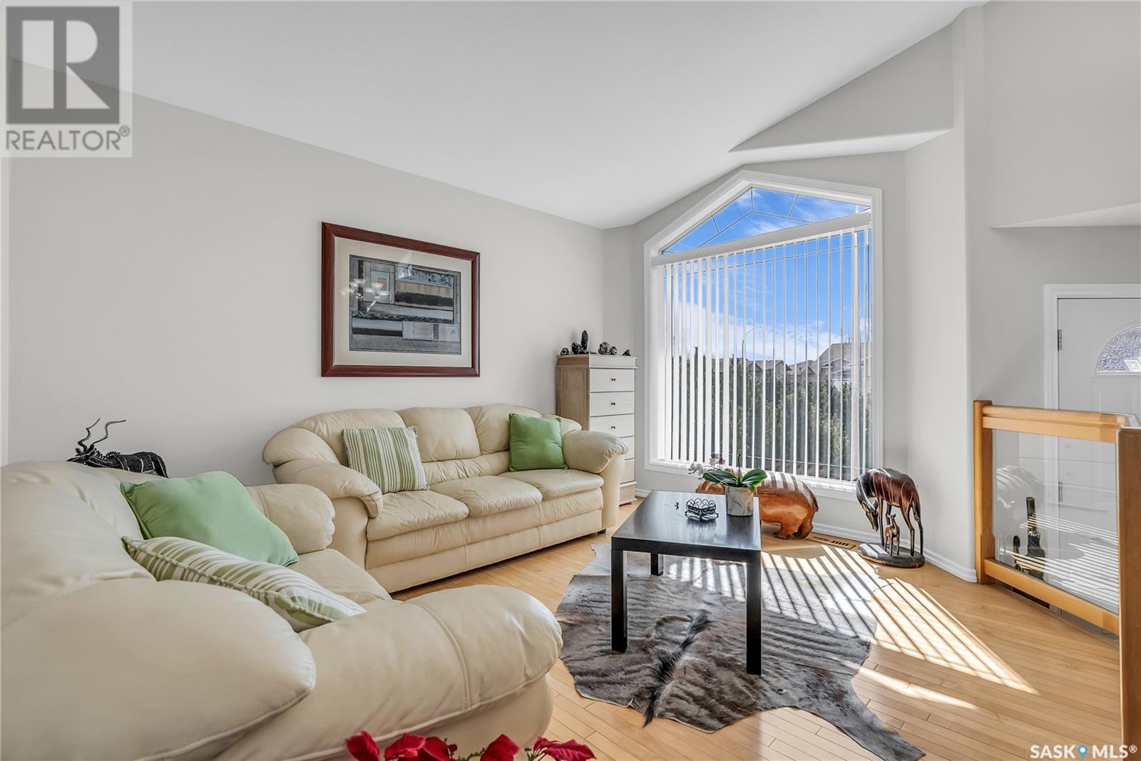520 Crystal CRESCENT
