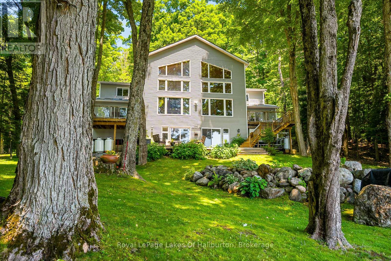 1047 BALMORAL LANE