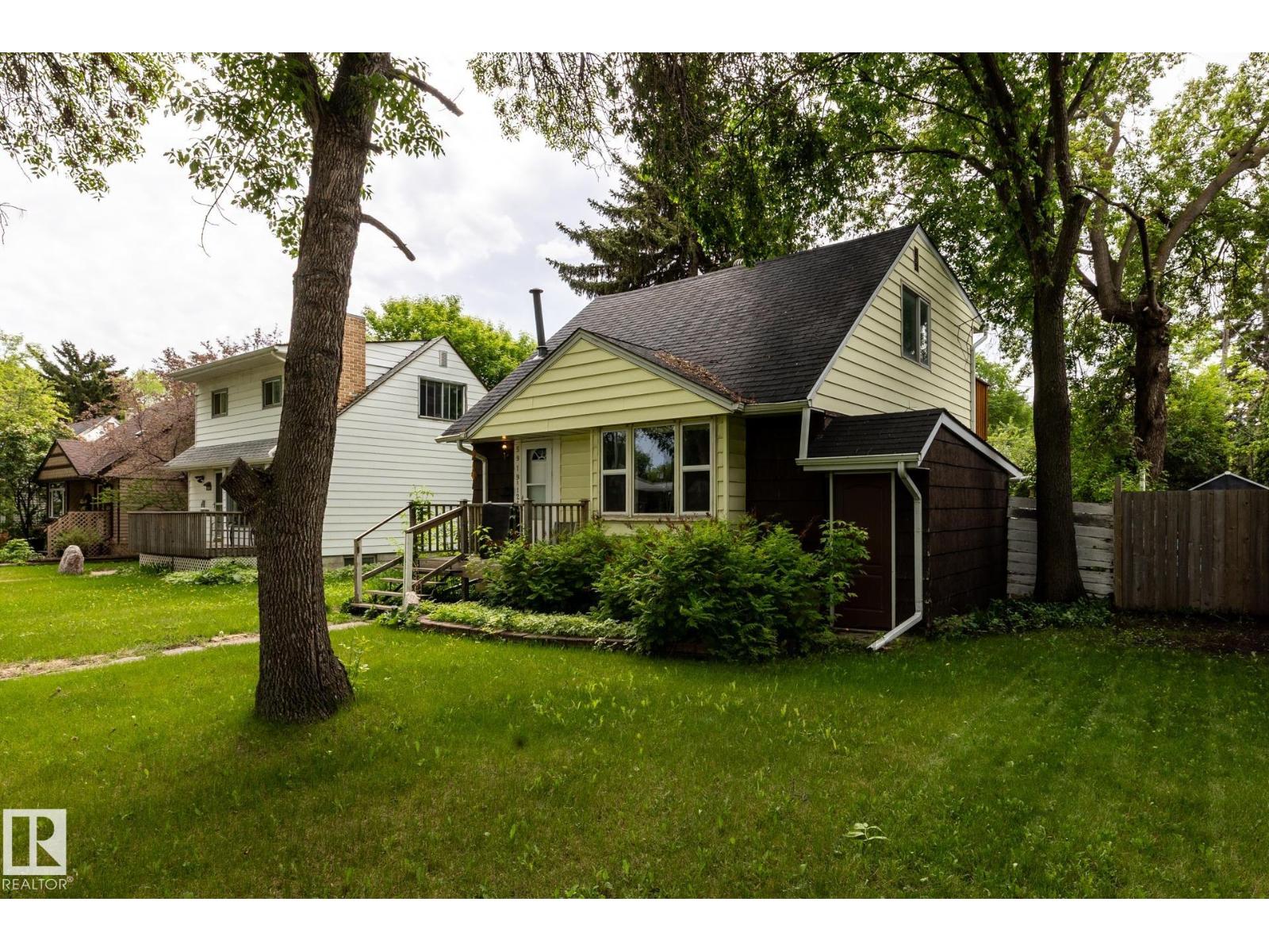 5919 121 AV NW