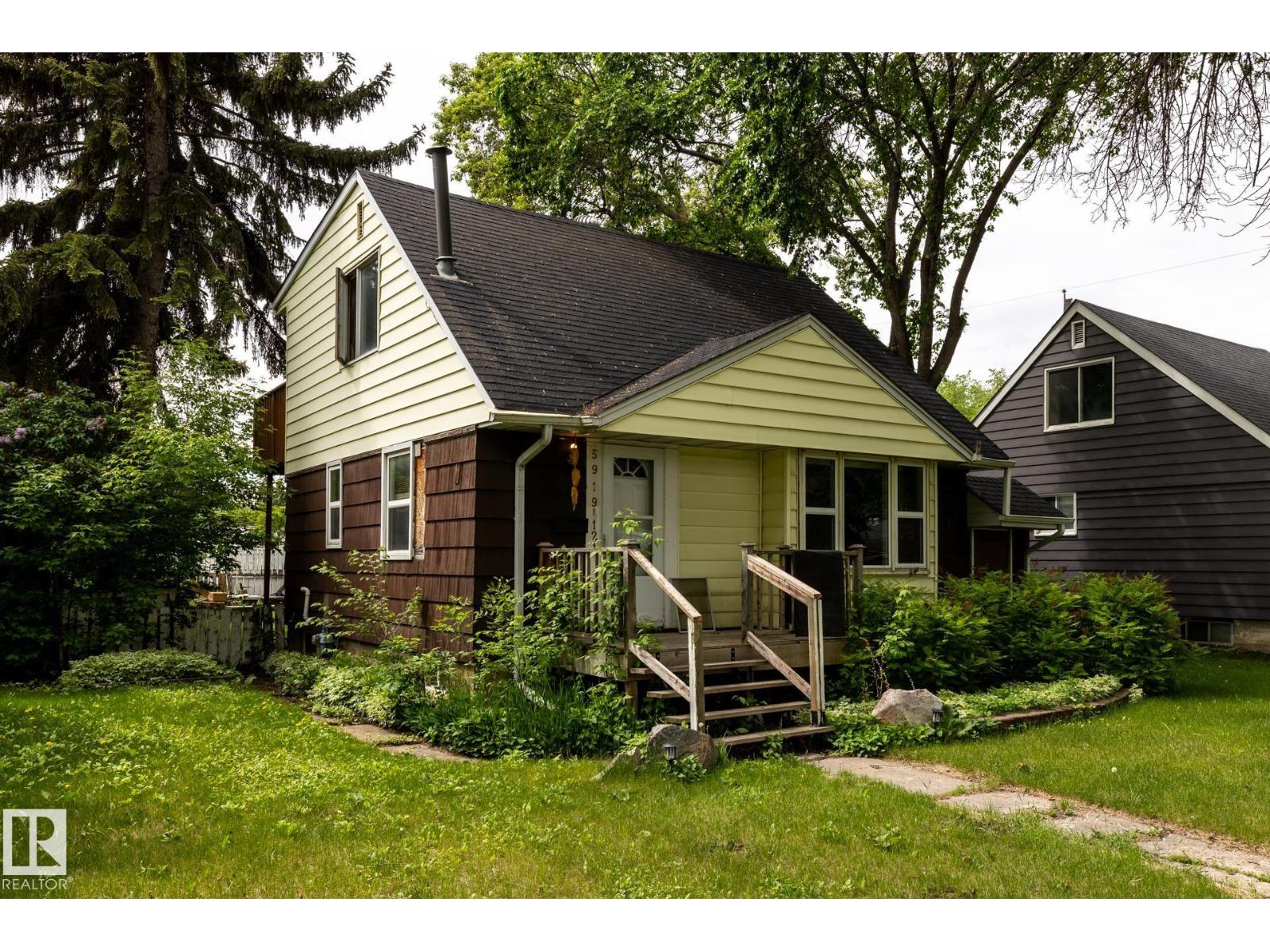 5919 121 AV NW