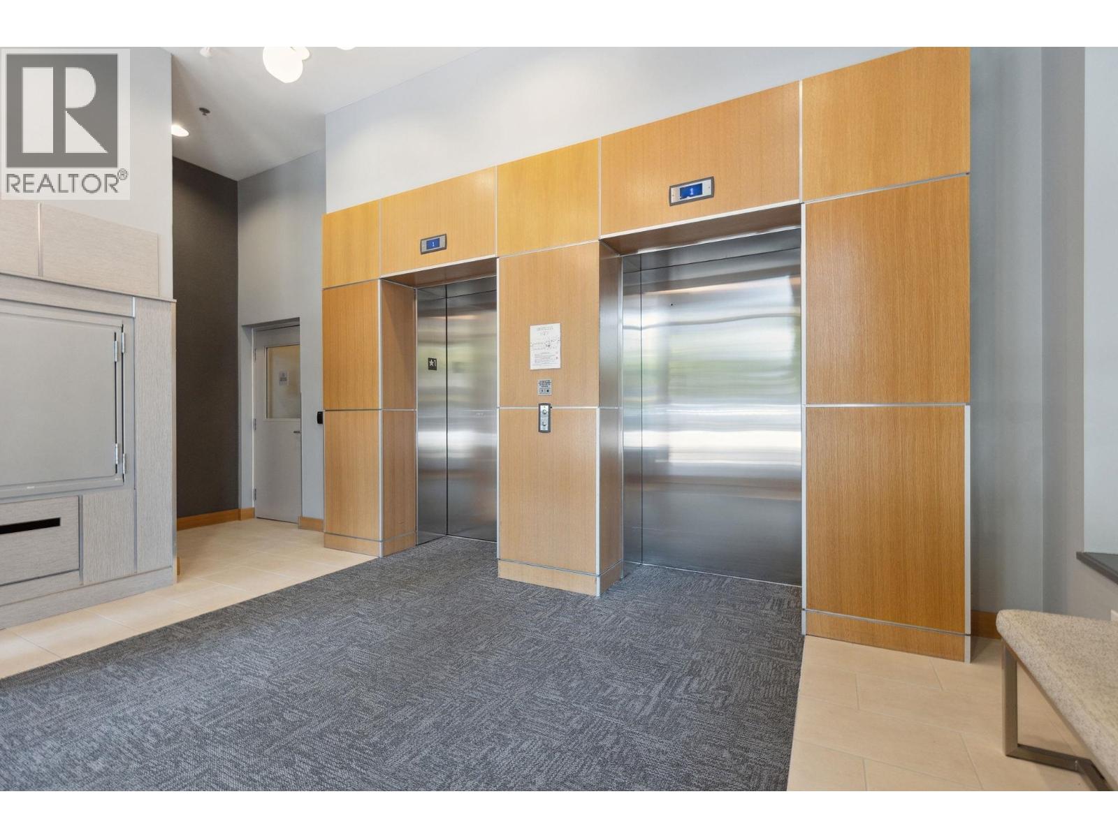 403 1330 MARINE DRIVE