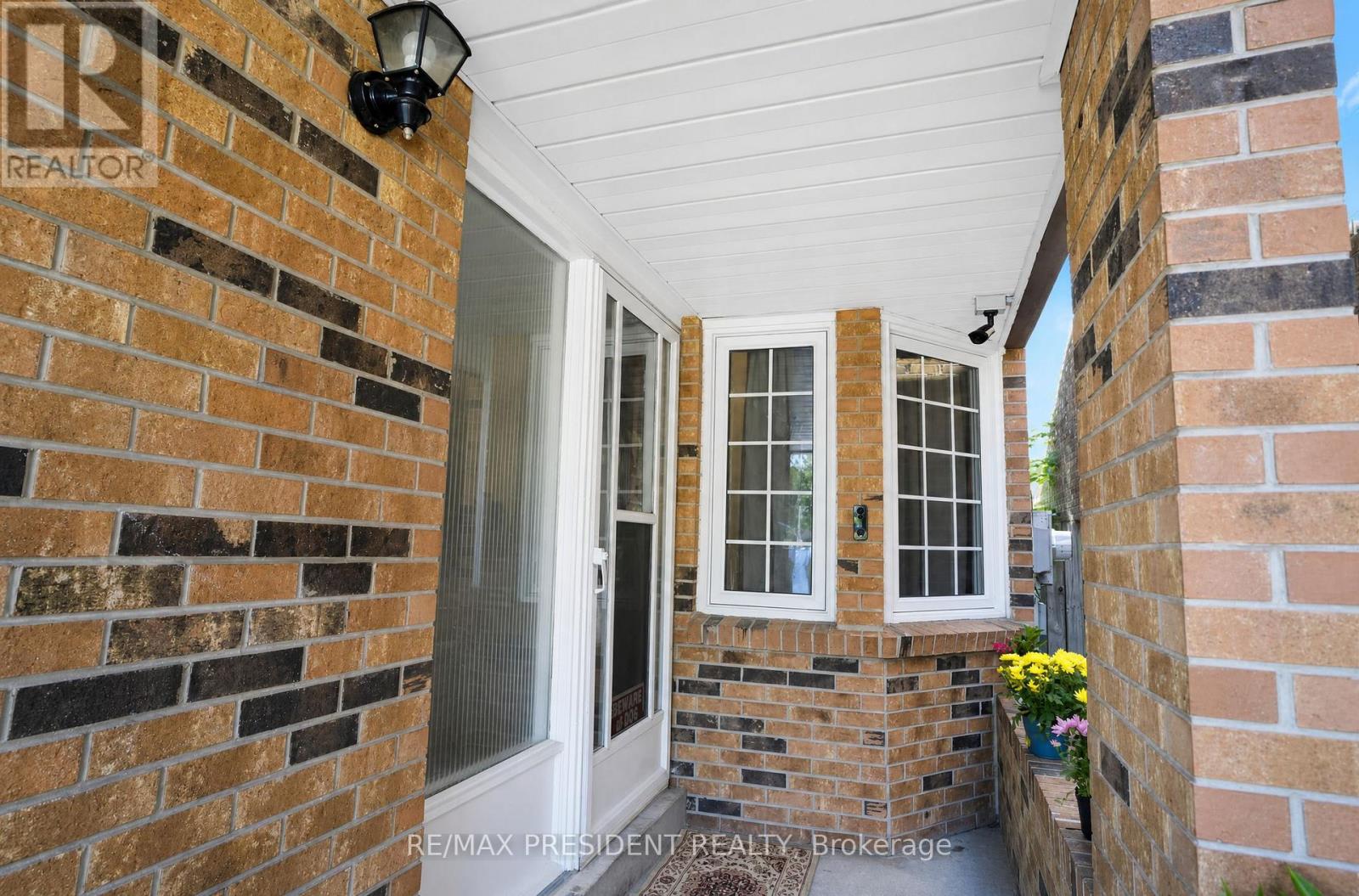 29 NORBROOK CRESCENT
