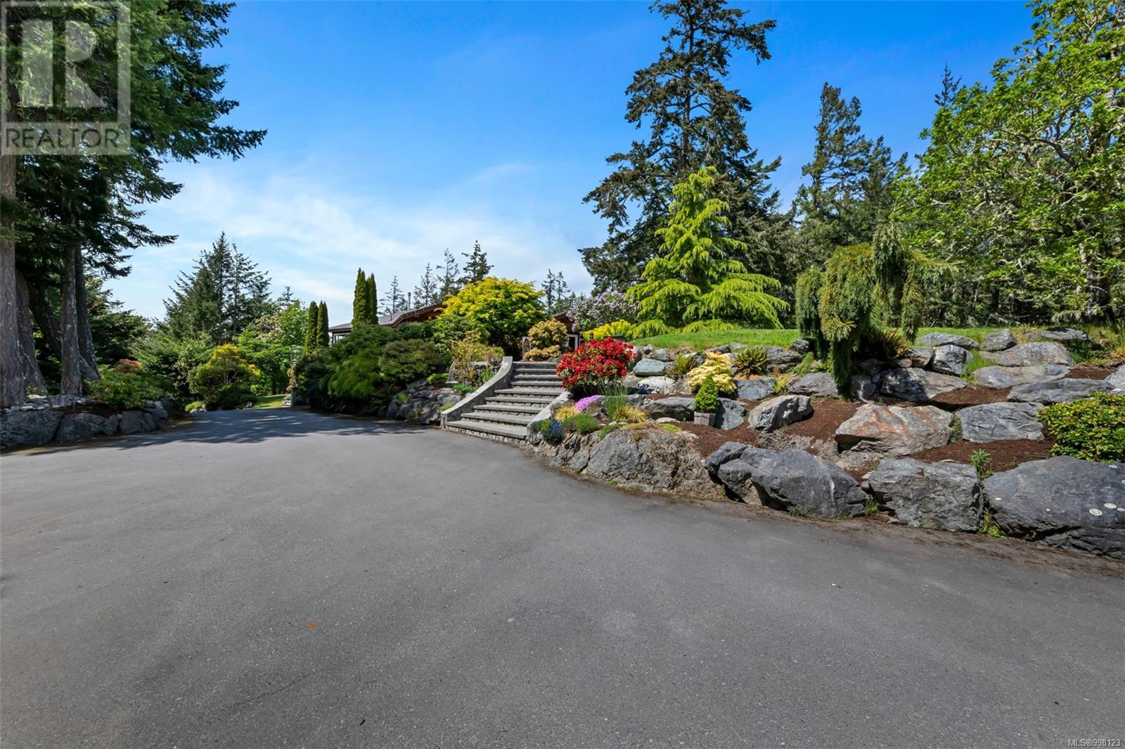 930 Clapham Dr