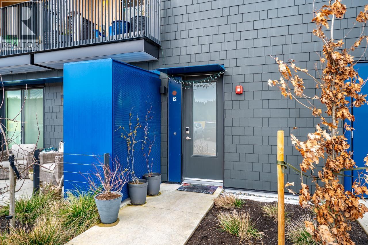 12 6340 MARKET AVENUE