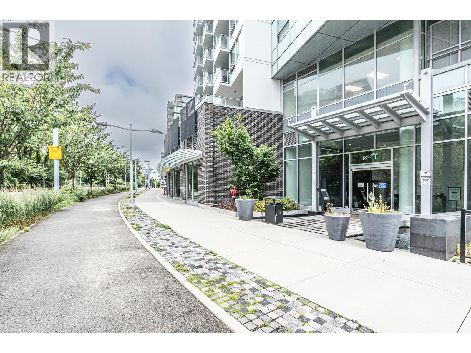 516 5508 HOLLYBRIDGE WAY