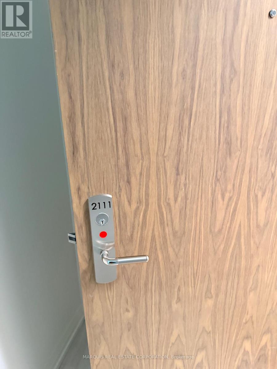 2111 - 27 KORDA GATE