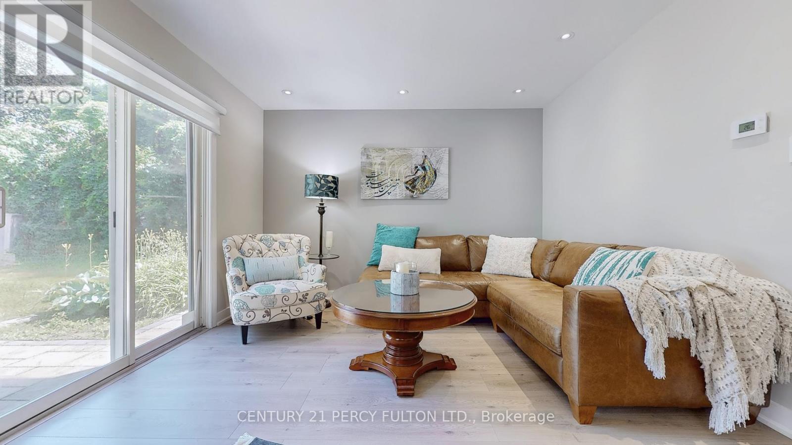 158 HOLM CRESCENT