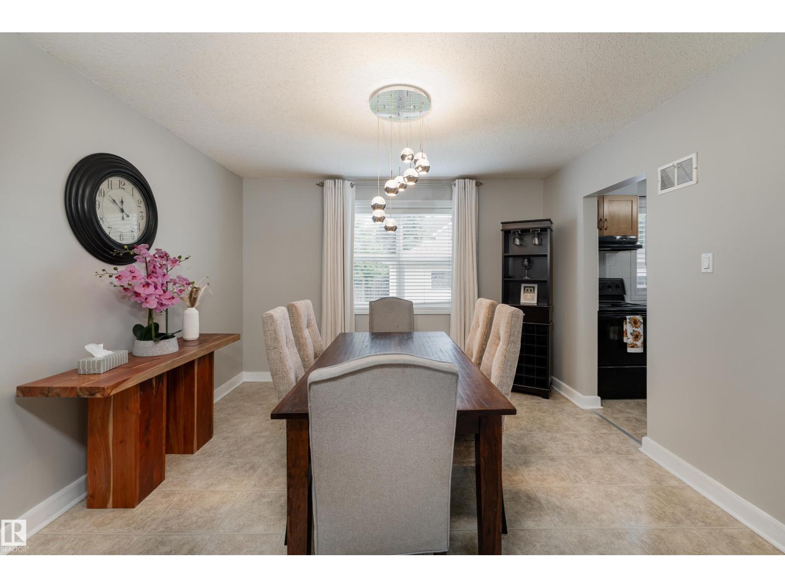 10008 144 AVE NW