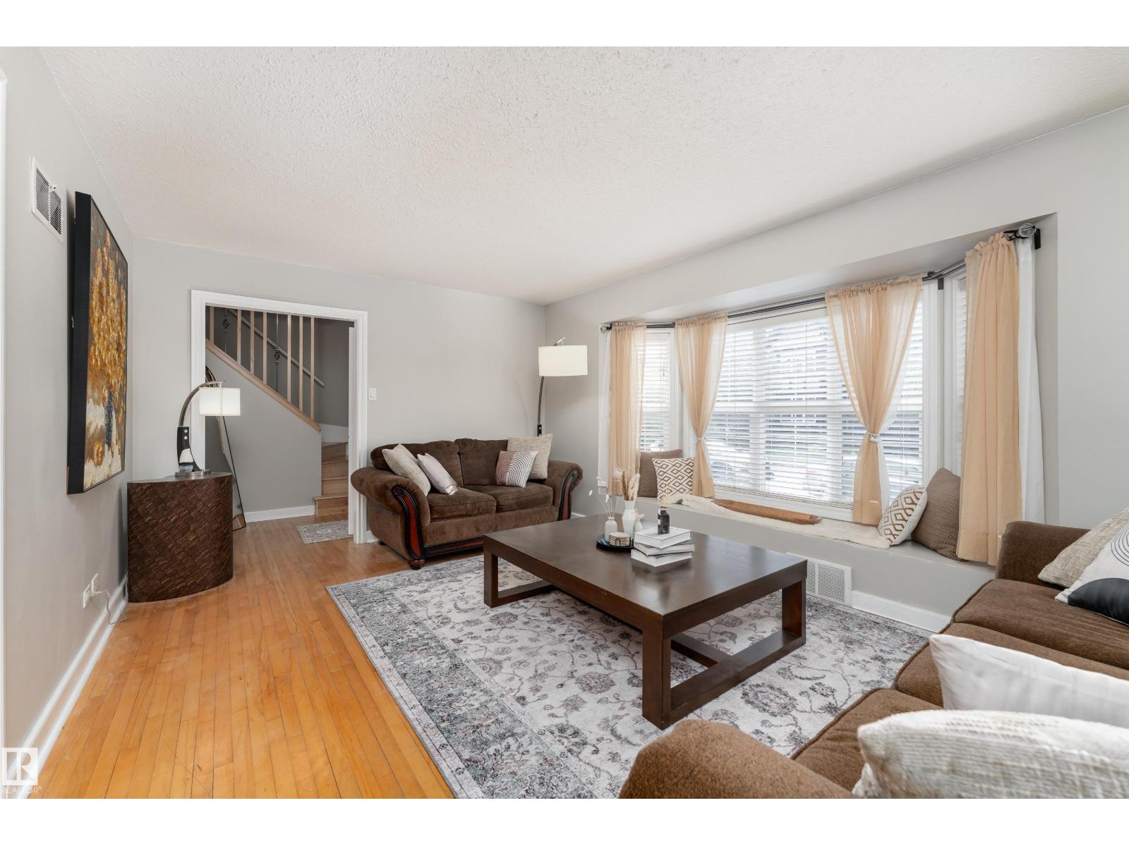 10008 144 AVE NW