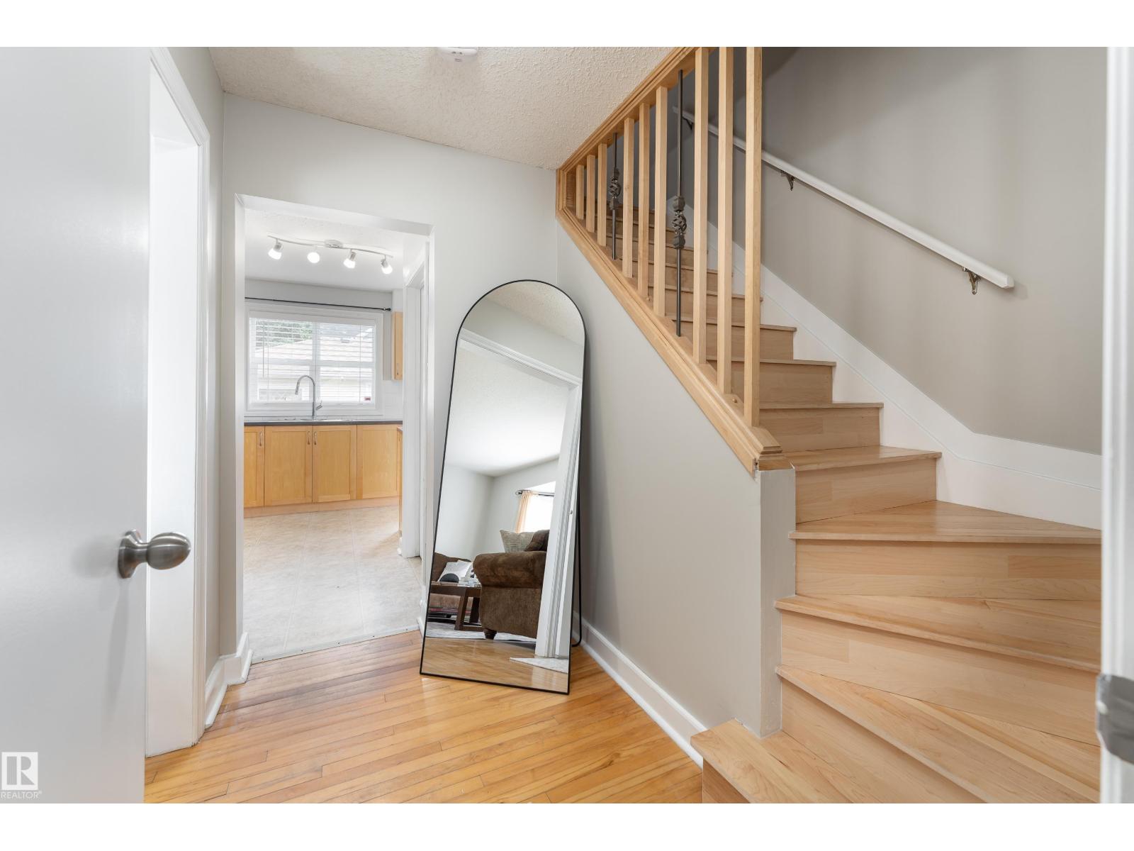 10008 144 AVE NW