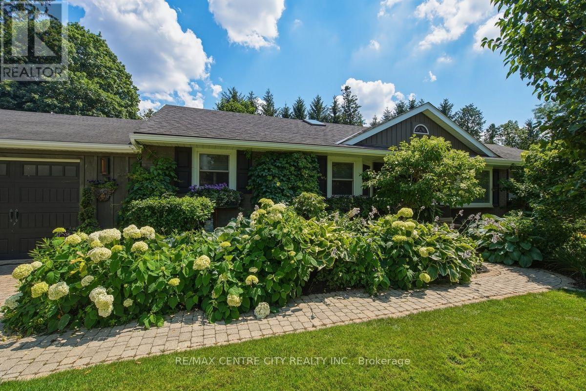 7 NORTHCREST DRIVE
