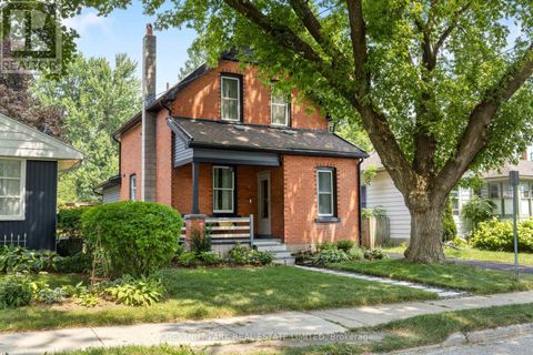 13 PRINCESS STREET Stratford ON N5A6C5