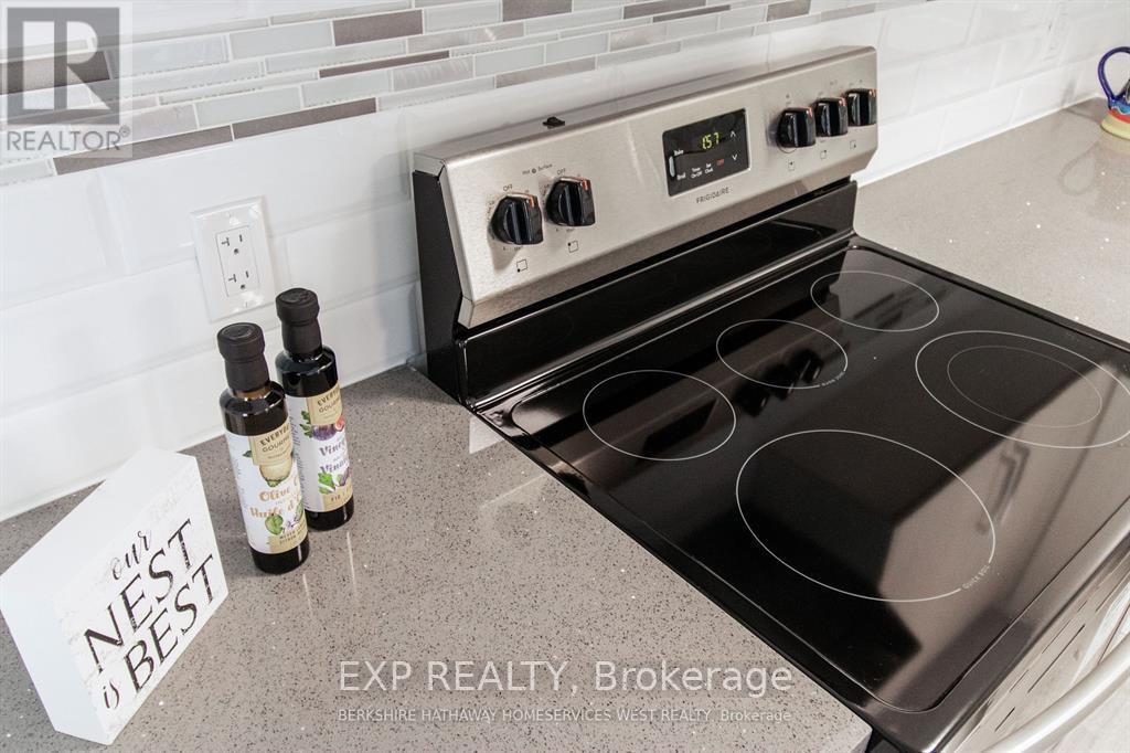 15 - 6287 O'NEIL STREET