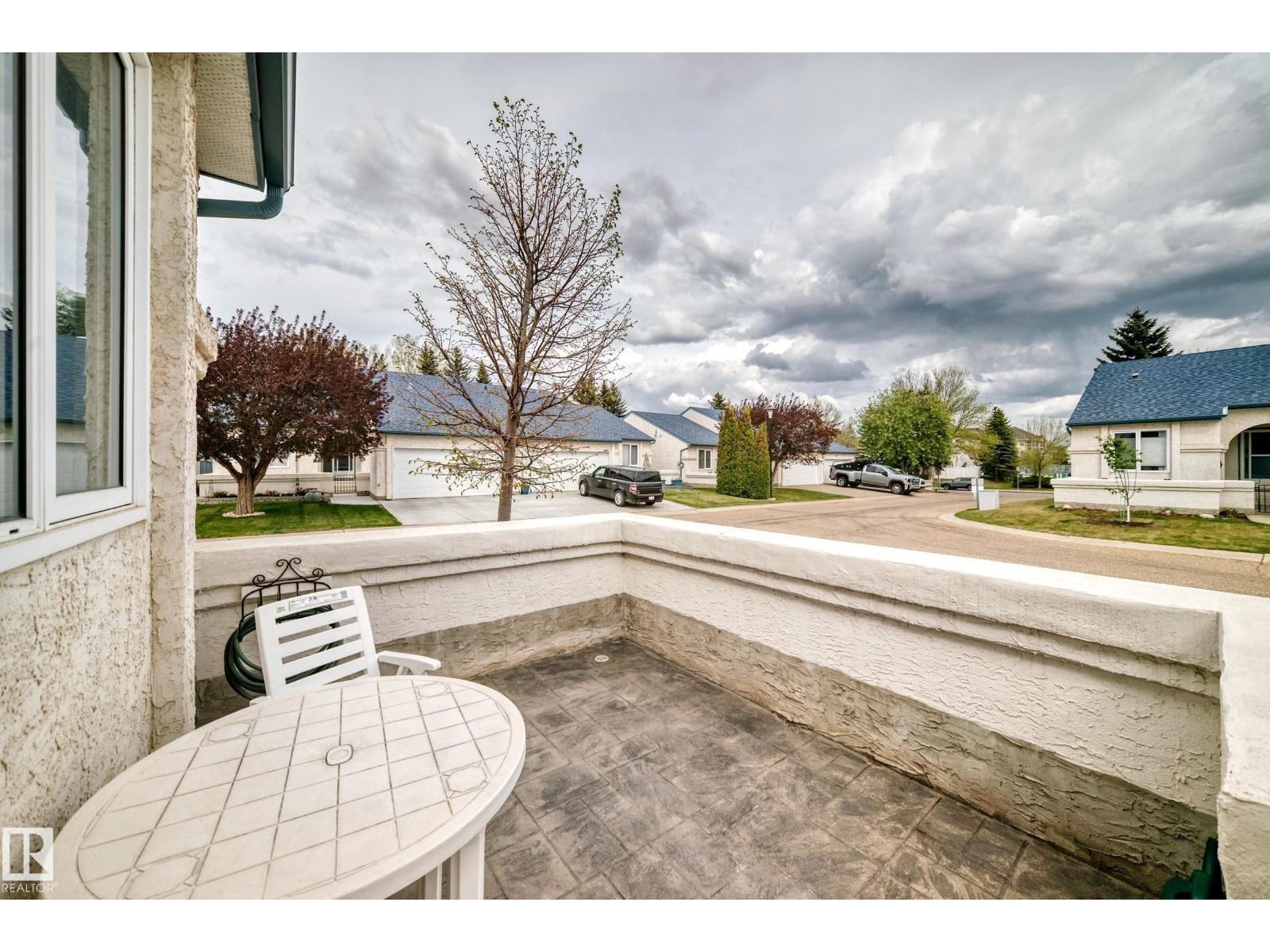 #49 9718 176 ST NW