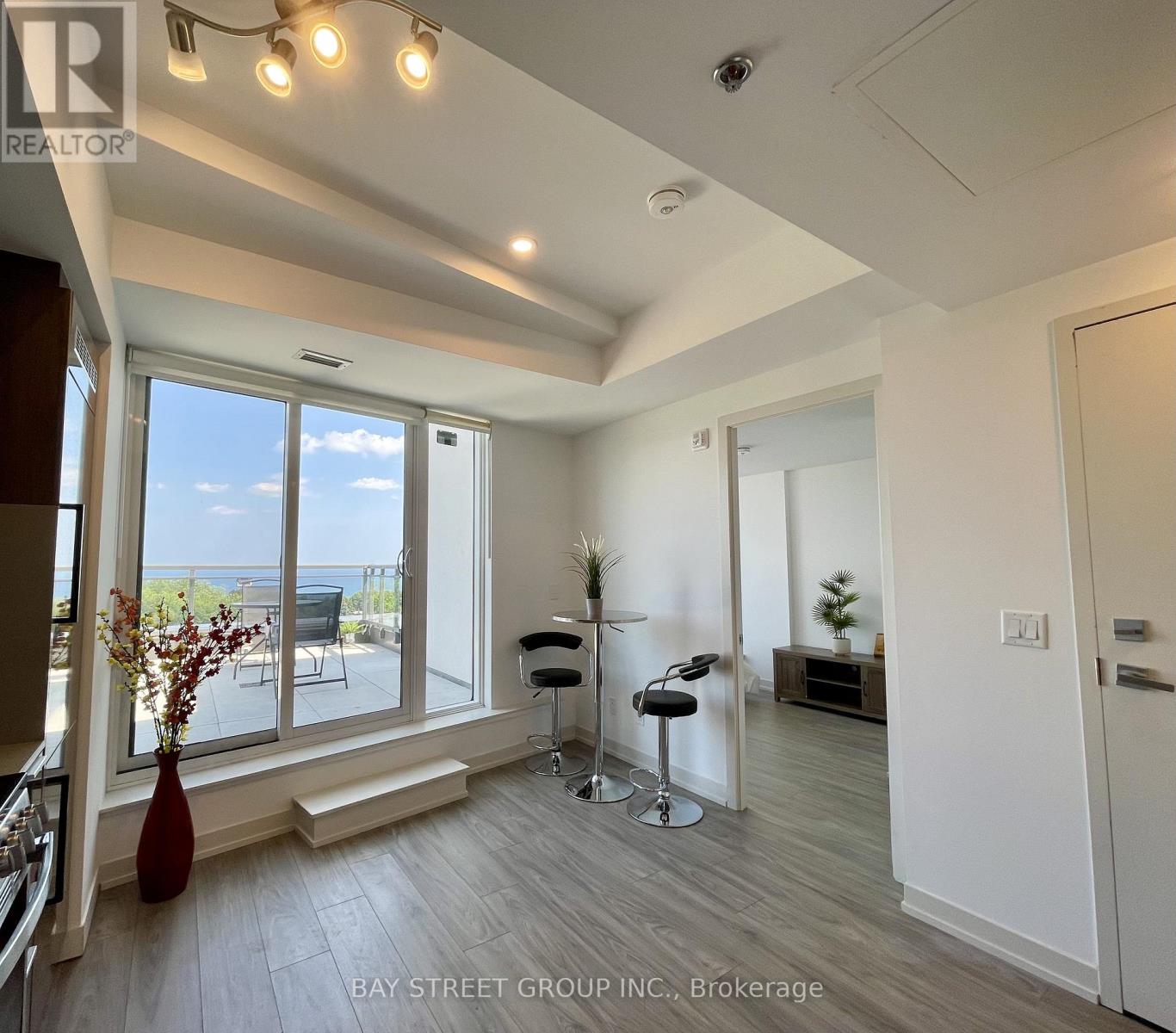 808 - 90 GLEN EVEREST ROAD