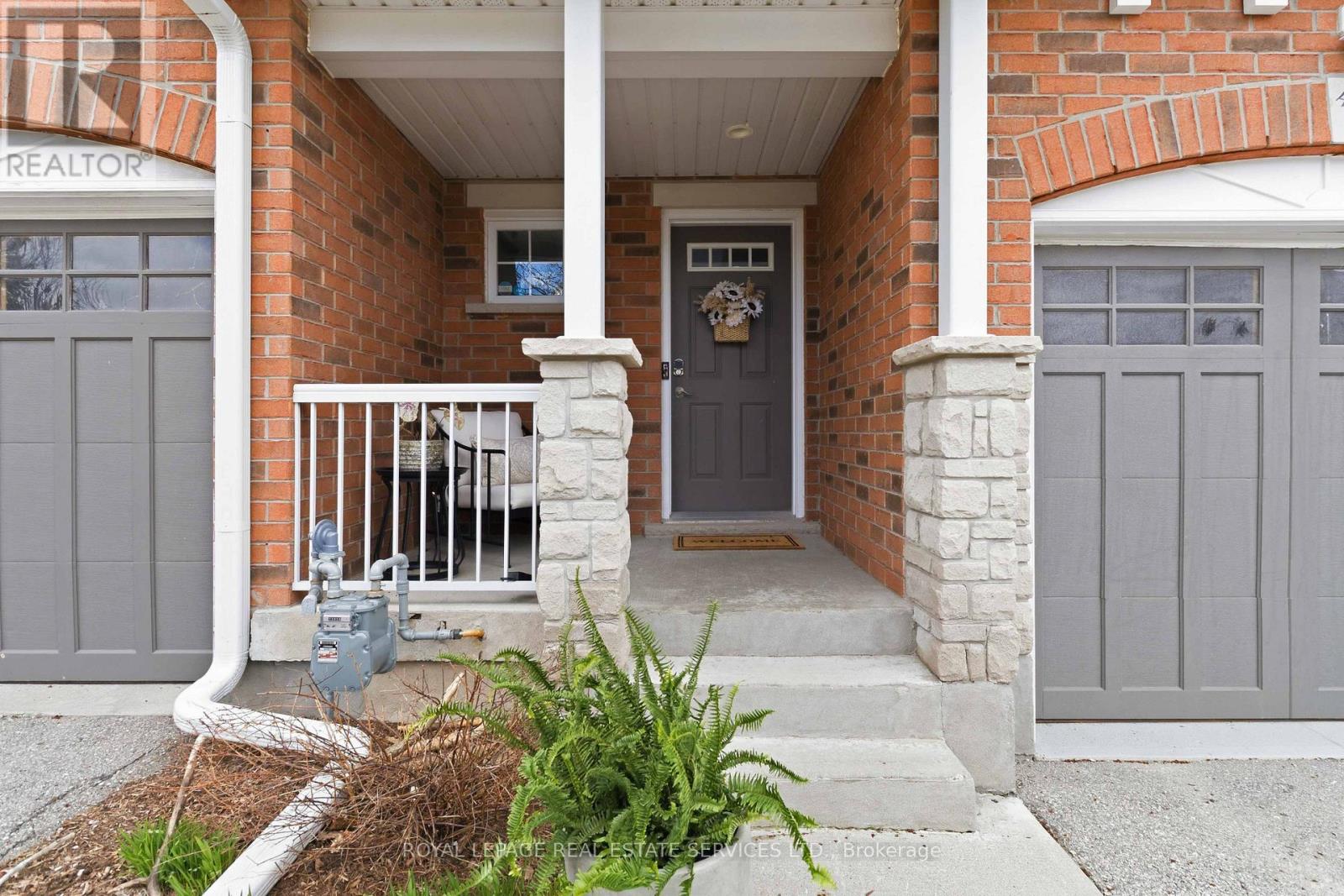 48 - 165 TERRAVIEW CRESCENT
