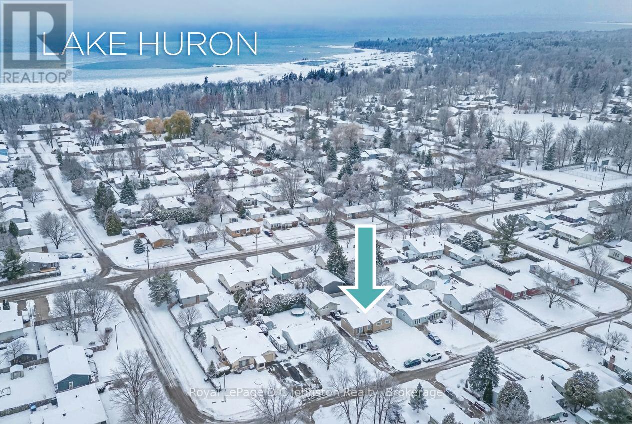 468 CENTENNIAL CRESCENT