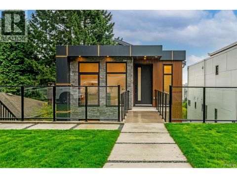 973 ADDERLEY STREET North Vancouver BC V7L1O4