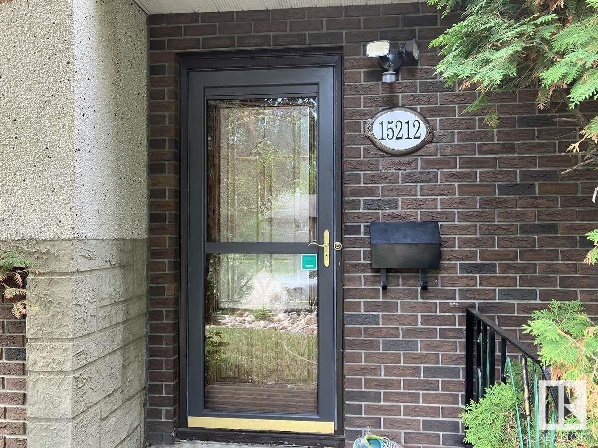 15212 86 AV NW