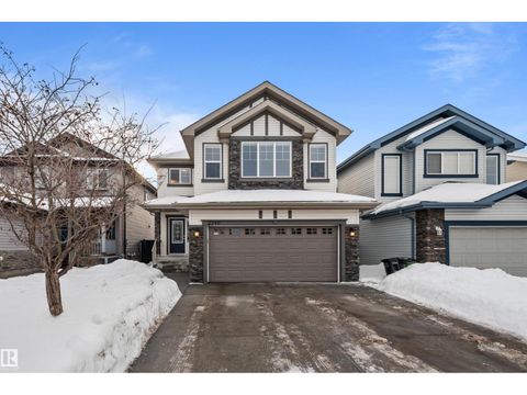 2349 HAGEN LINK NW NW Edmonton AB T6R2P2