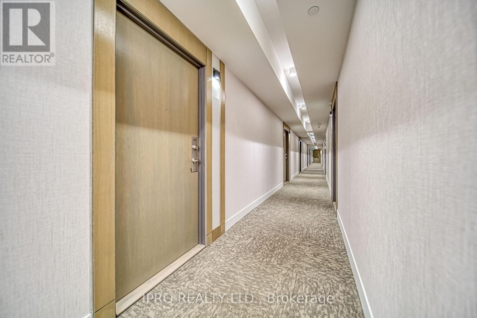 701 - 7 KENASTON GARDENS