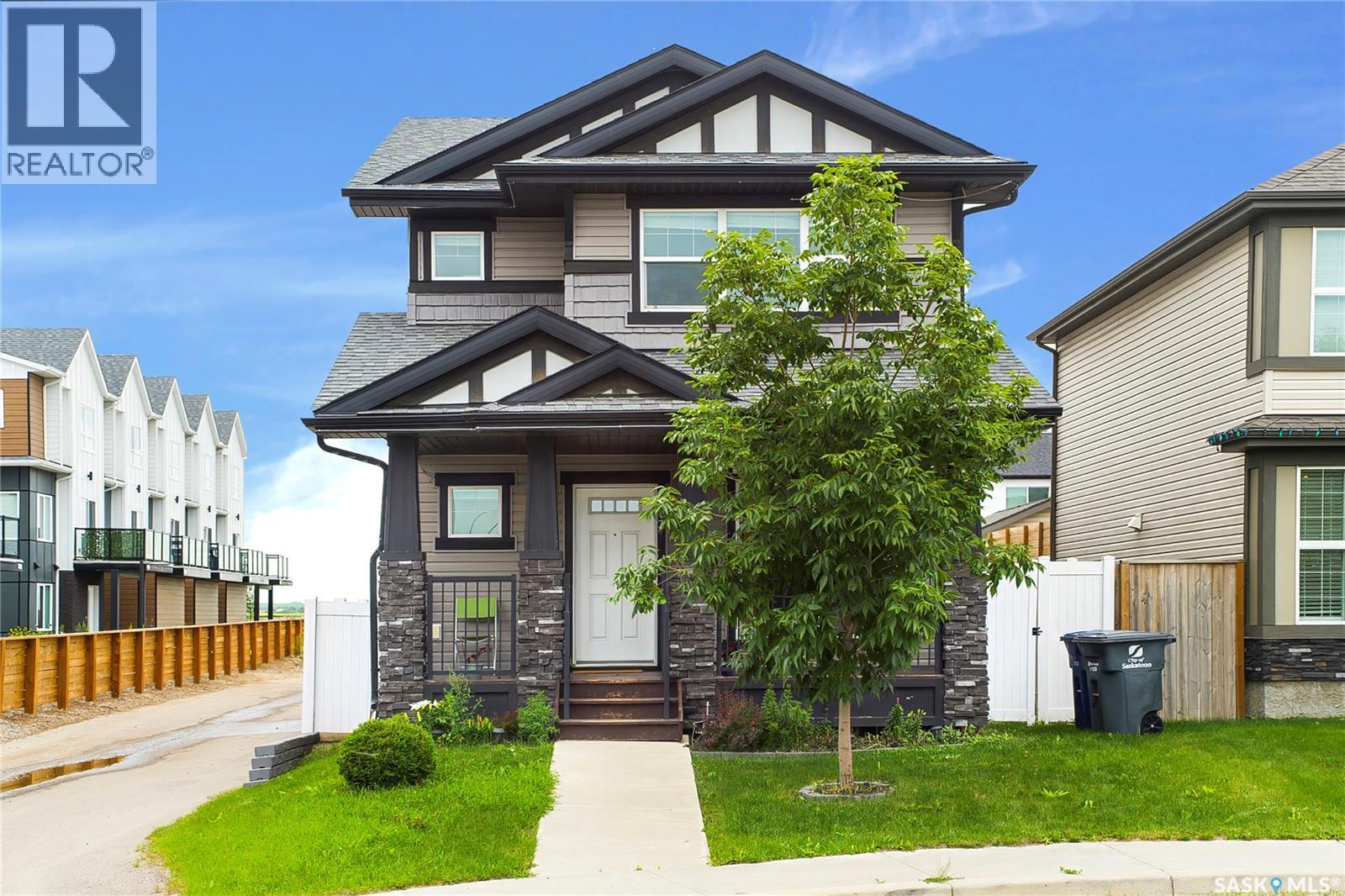 303 Delainey MANOR