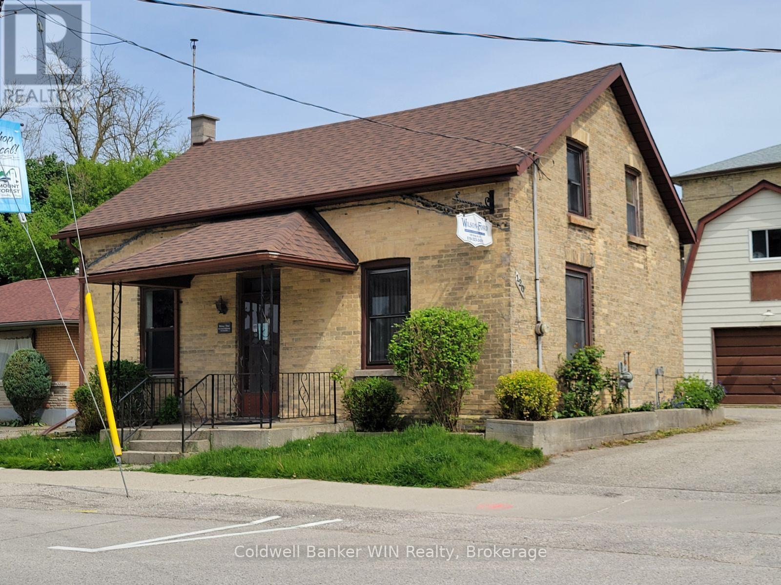 Photo 1 of 22 — 120 KING STREET E, Wellington North (Mount Forest), ON N0G2L2