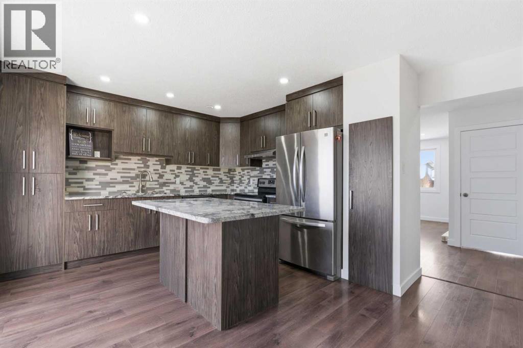 263 Doverview Crescent SE