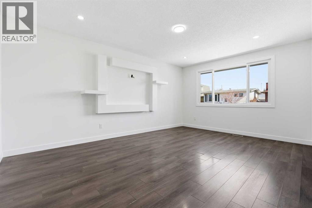 263 Doverview Crescent SE